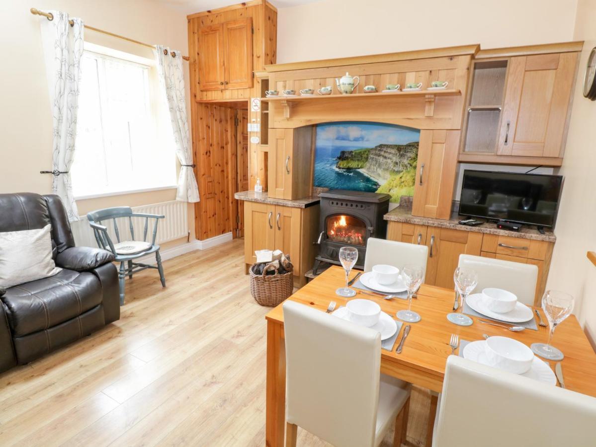 Cherry Tree Cottage Ballintober  Екстер'єр фото